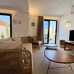 Appartement Ocean Suite With Heated Pool By Sunhousescanarias *