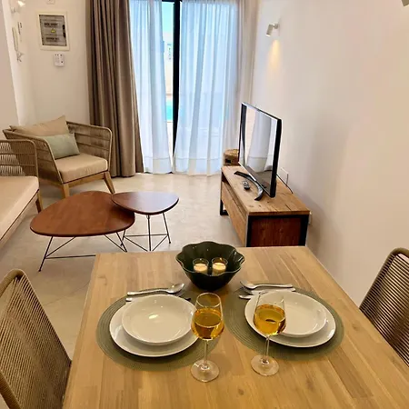Apartment Ocean 1 By Shc (adults Only) *