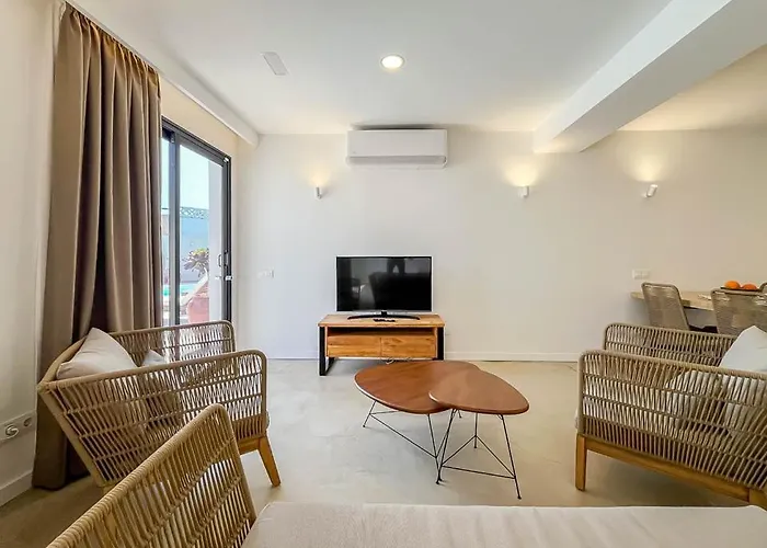 Apartamento Edem piscina climatizada Playa del Hombre Telde