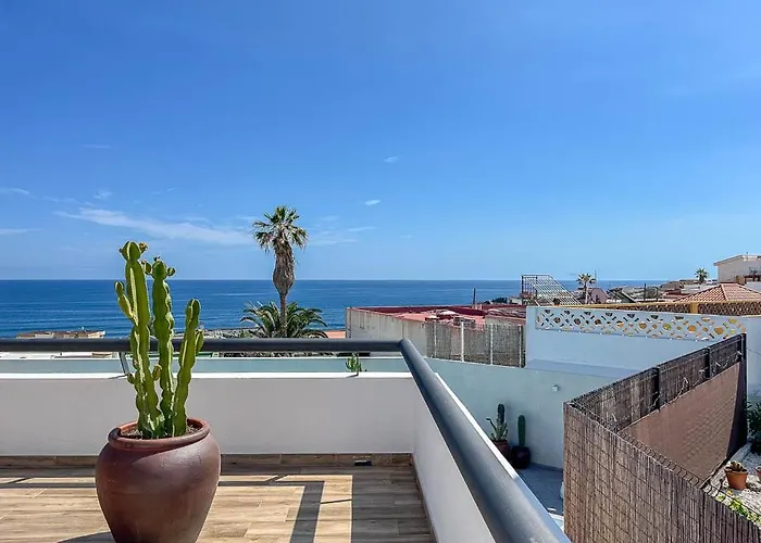 Edem piscina climatizada Playa del Hombre * Telde