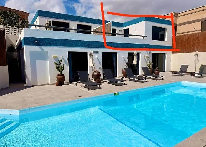 Edem piscina climatizada Playa del Hombre *