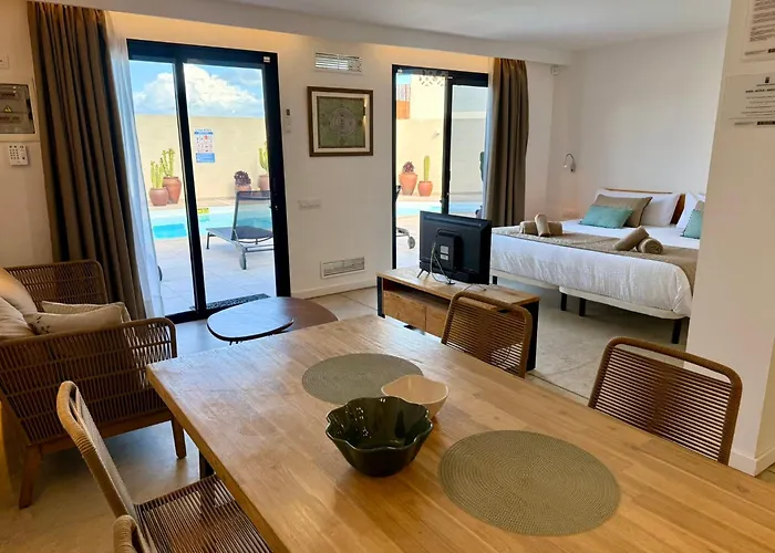Edem piscina climatizada Playa del Hombre Apartamento
