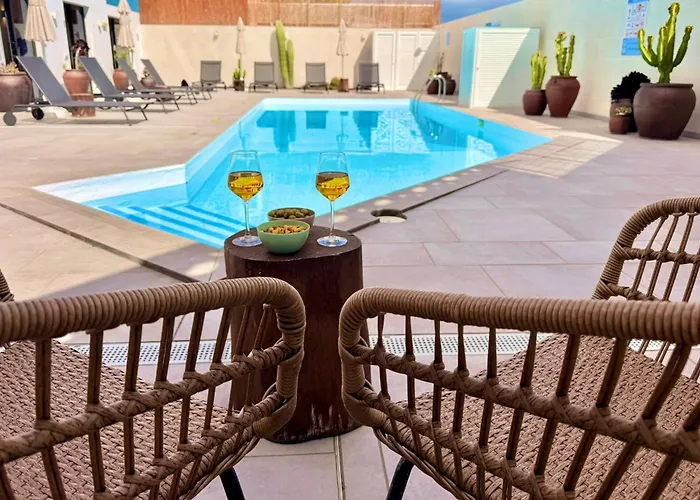 Edem piscina climatizada Playa del Hombre *